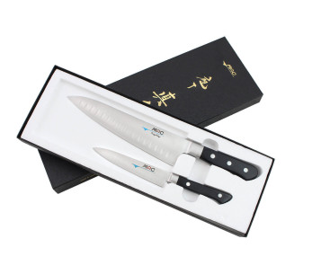 Set om 2 MAC Professional universella japanska knivar + honungskamskockkniv