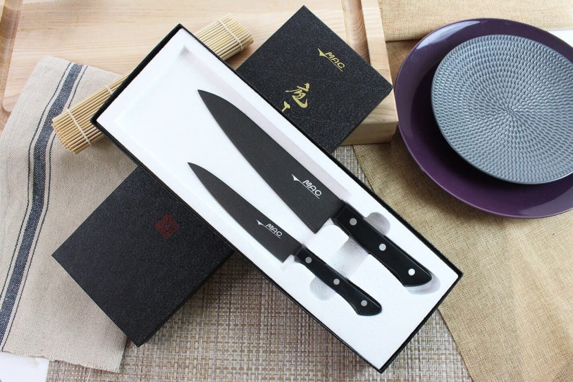 Set of 2 MAC Black Universal + Chef 18cm Japanese knives