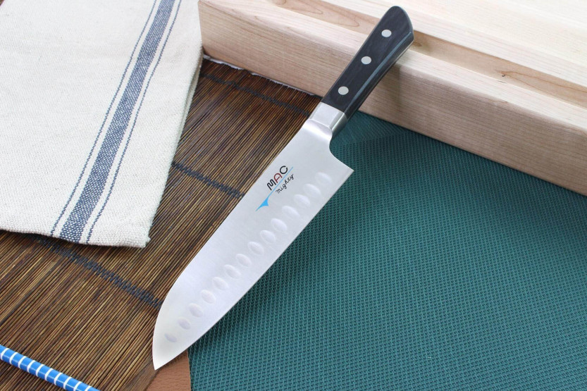 MAC Professional 17cm Japanese santoku knife with honeycomb design