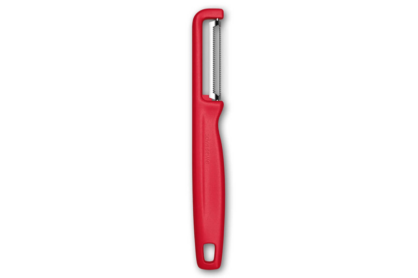 Victorinox Iota-skræller med savtakket blad og rødt håndtag