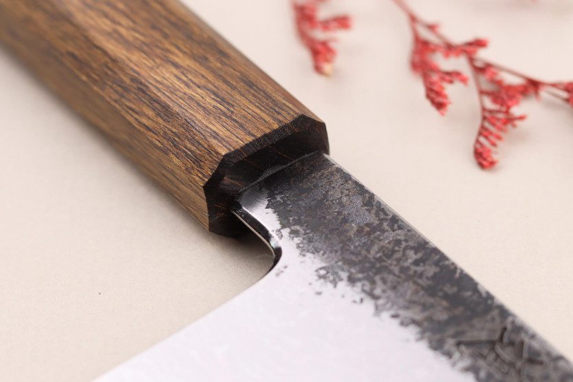 Faca de chef japonesa Hado Sumi B1D 24 cm feita à mão com cabo de carvalho