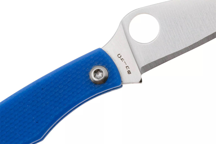 Spyderco Honeybee C137GBLP folding knife 5.2cm handle in blue G10
