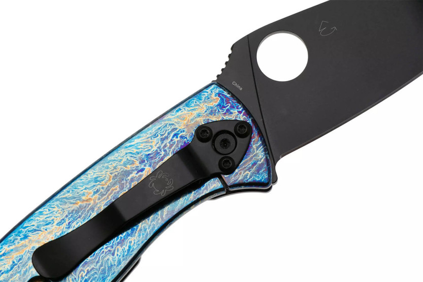 Faca dobrável Spyderco Tenacious C122TIBLBKD2P Cabo em titânio azul com 11,1 cm