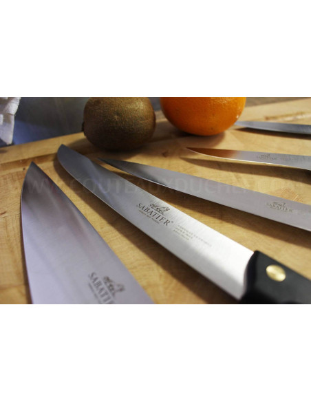 Väska med 5 Sabatier Cuisine d'Aujourd'hui-knivar tillverkade i Frankrike