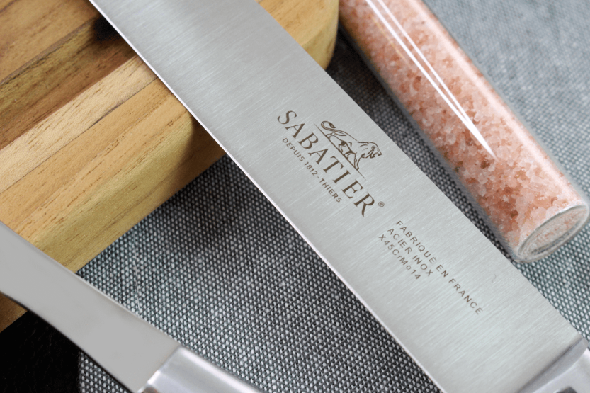 Sabatier Chef case 6 French knives + 1 fork + 1 gun