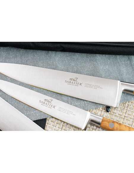 Sabatier Provençao cook's case 5 French-made knives + 1 gun