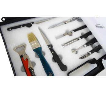 Mala de hotel com 17 facas Au Nain e acessórios 2