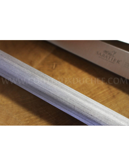 Estuche con 4 cuchillos + 1 chaira Sabatier Chef producción francesa