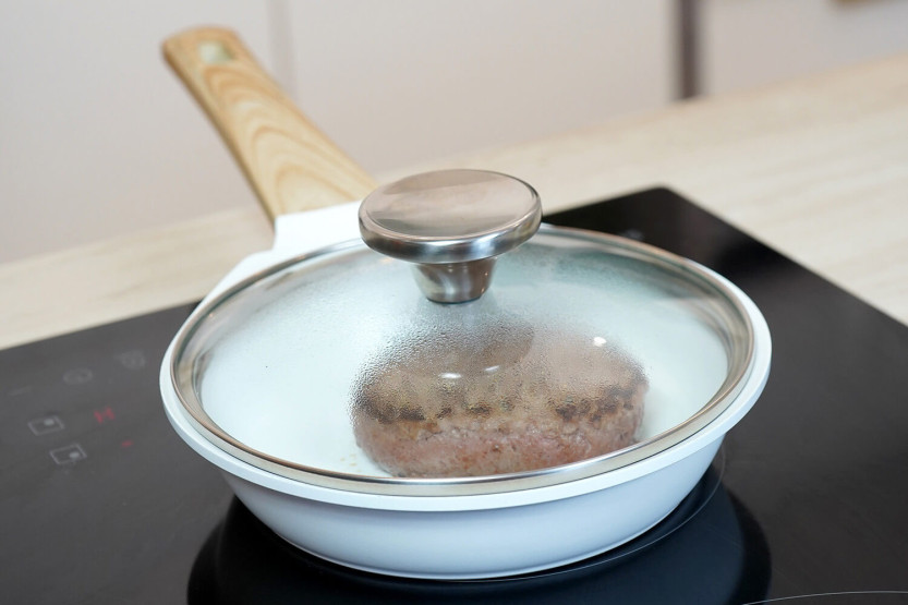 The Incredible Cookut Polar keramisk non-stick stegepande