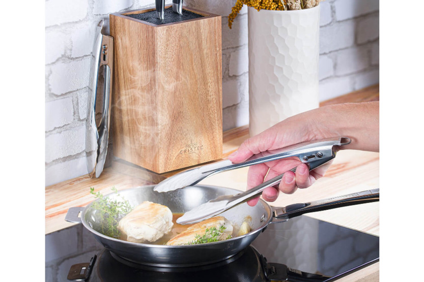Padella per grigliare in acciaio inox Cristel Castel'Pro + pinze di servizio in acciaio inox in omaggio - Esclusiva