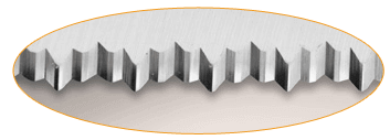 Retrouvez notre couteau à pain à lame finement dentée Découvrez les couteaux à pain avec une lame finement dentée avec des dents de différentes tailles.
