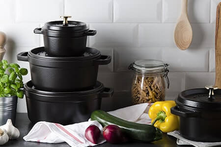 Cocotte en fonte émaillée Staub